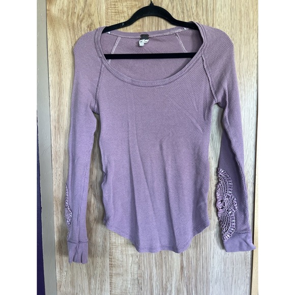 Free People Newbie Thermal Shirt Womens M Embroidered Boho Masquerade Cuff Boho - Picture 1 of 3